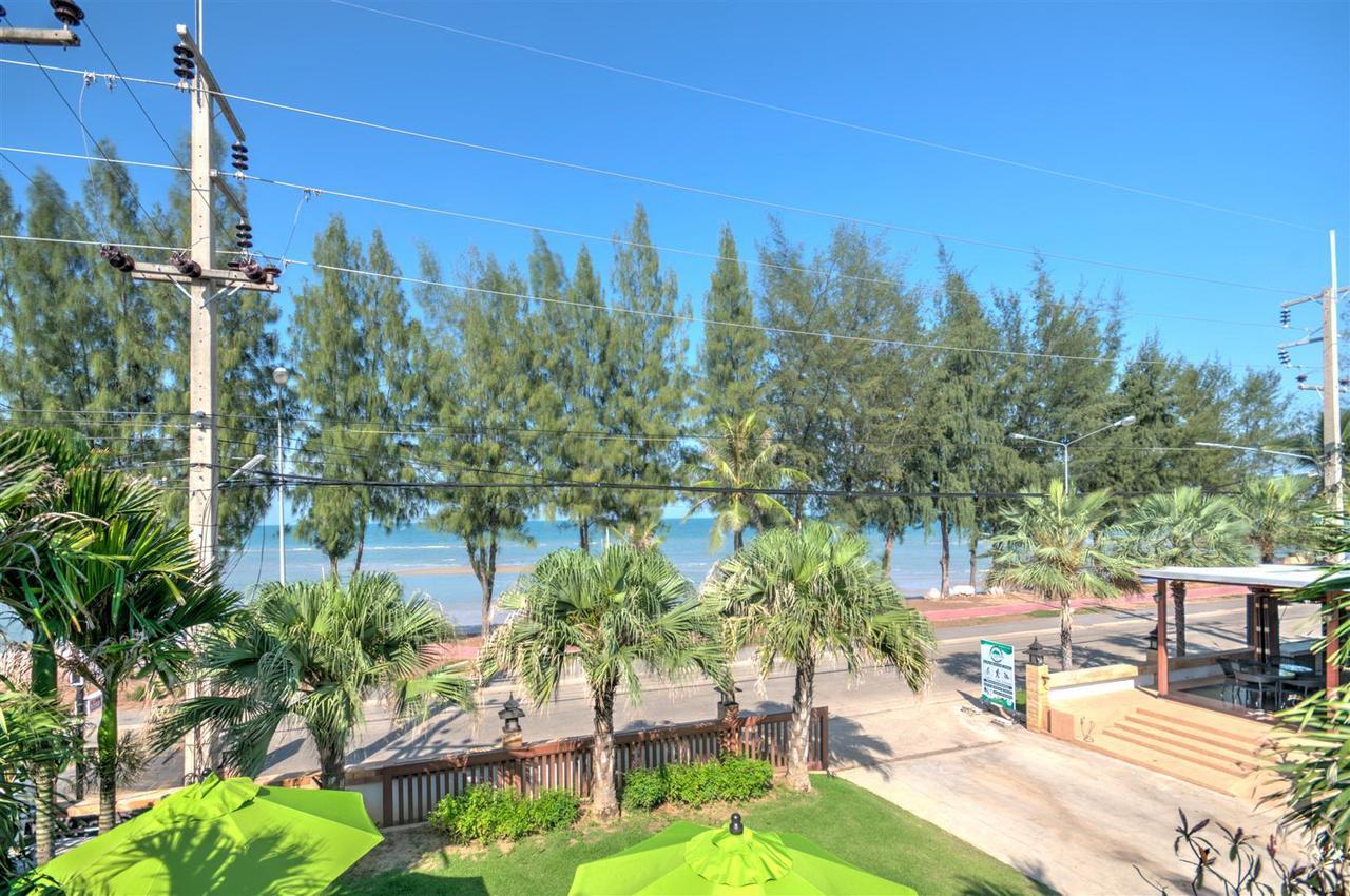 Palm Beach Resort Pran Buri Exterior photo